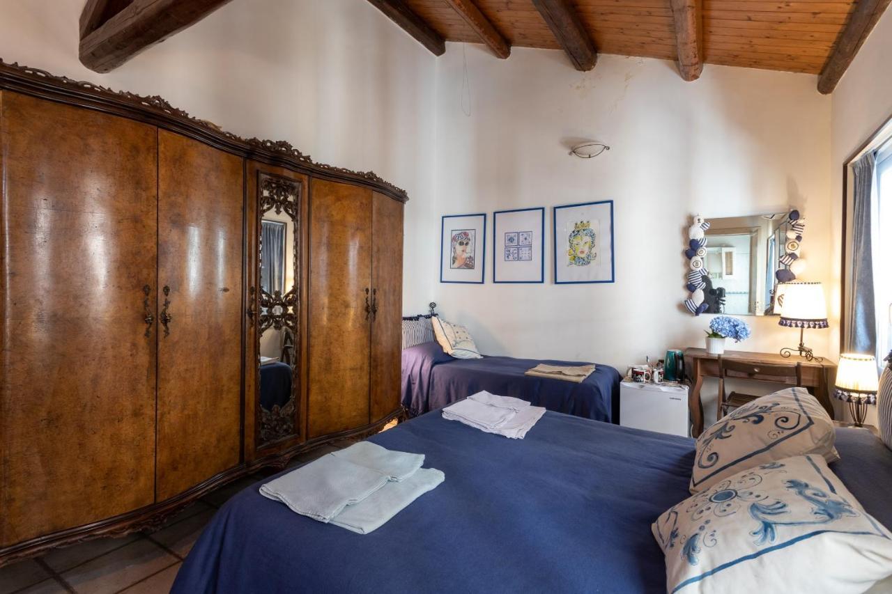 Zefiro Rooms Catánia Buitenkant foto